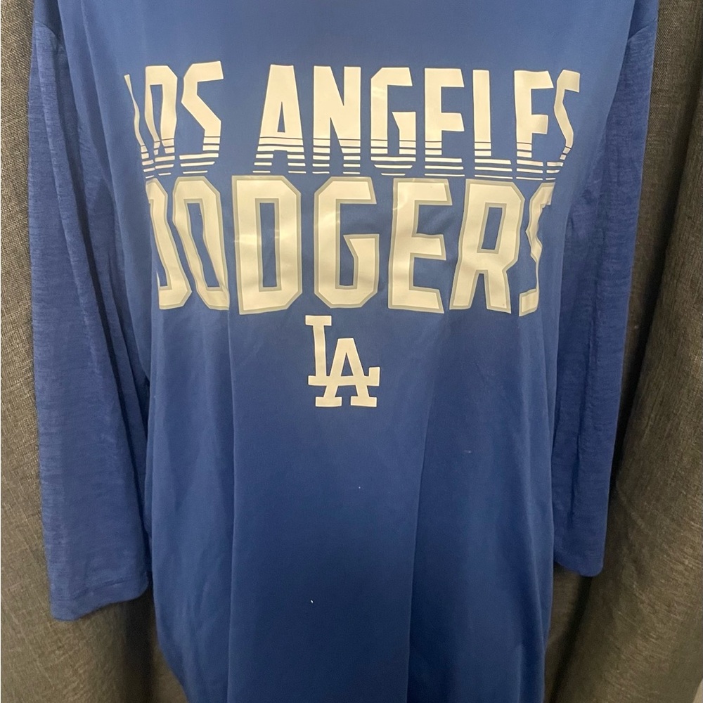 Dodger shirt drift material